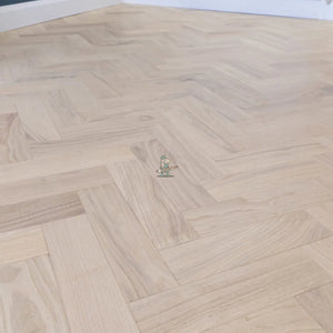 Cambridge Friston Oak 10/3 x 80mm Invisible Smooth Oiled Herringbone Engineered Wood Flooring (Copy)