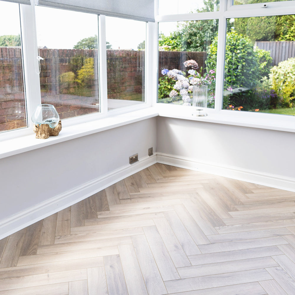 Grey Beige Oak 12mm Laminate Herringbone Flooring